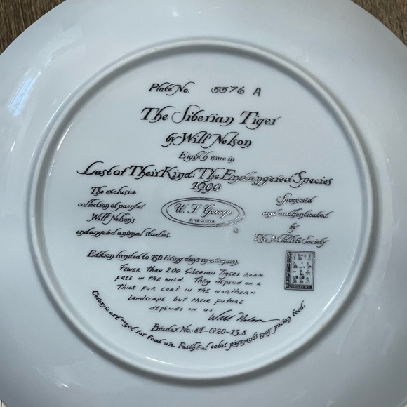 The Siberian Tiger Collectors Plate - Picture 3 of 4